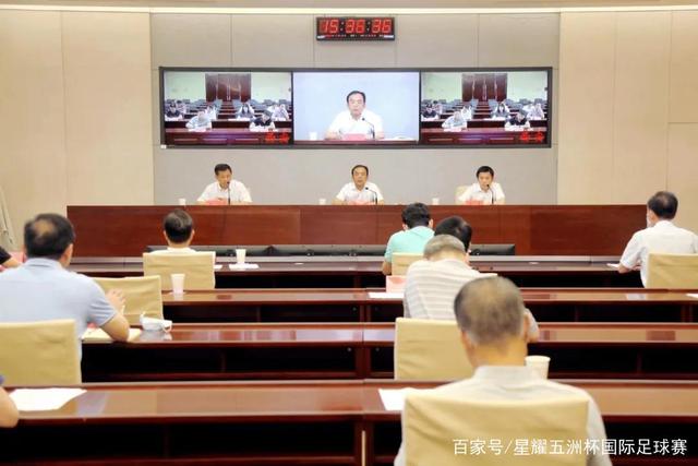 FIBA分享韩旭与杨舒予的泡面趣事采访片段